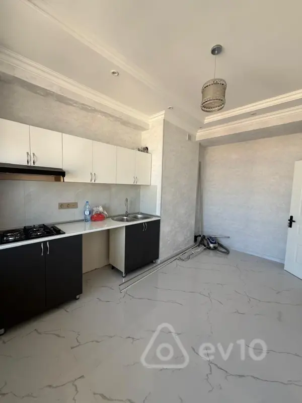 Kirayə verilir 2 otaqlı yeni tikili 70 m²