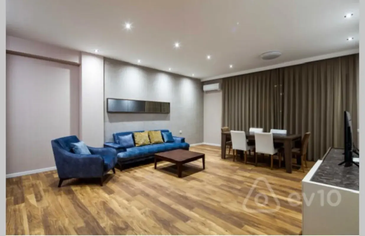 Kirayə verilir 2 otaqlı yeni tikili 94 m²