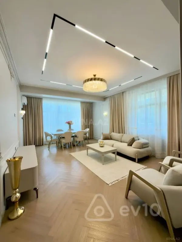 Kirayə verilir 3 otaqlı yeni tikili 100 m²