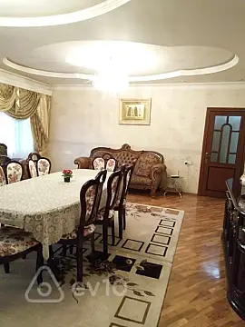 Satılır 5 otaqlı köhnə tikili 120 m² — Bakı, Binəqədi 5 otaq 120.00 m²