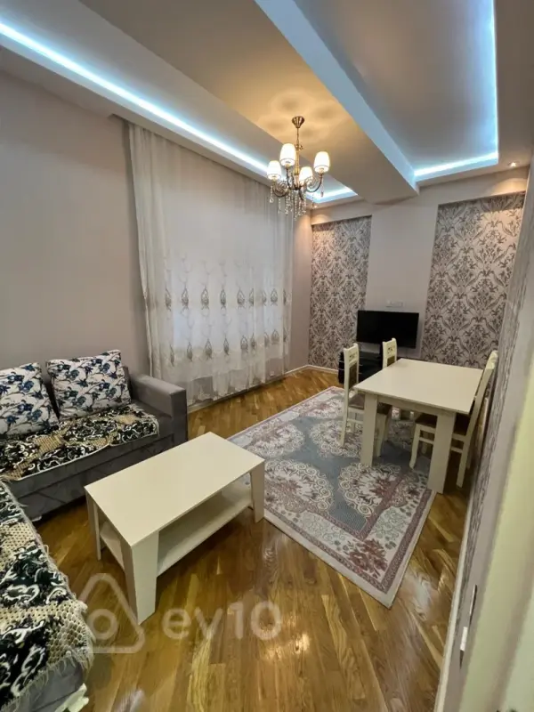 Kirayə verilir 2 otaqlı yeni tikili 80 m²