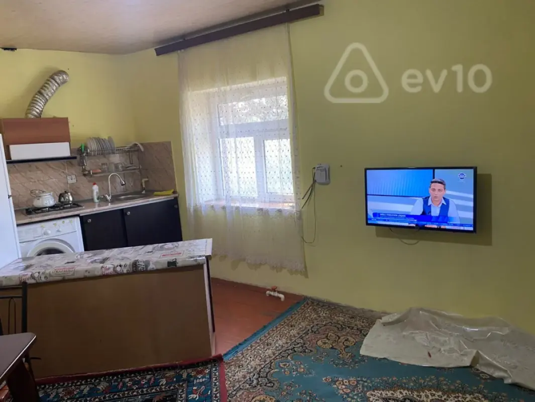 Kirayə verilir 2 otaqlı həyət evi 45 m²