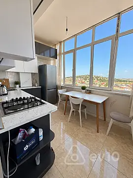 Kirayə verilir 3 otaqlı yeni tikili 130 m² — Xırdalan 3 otaq 130.00 m²