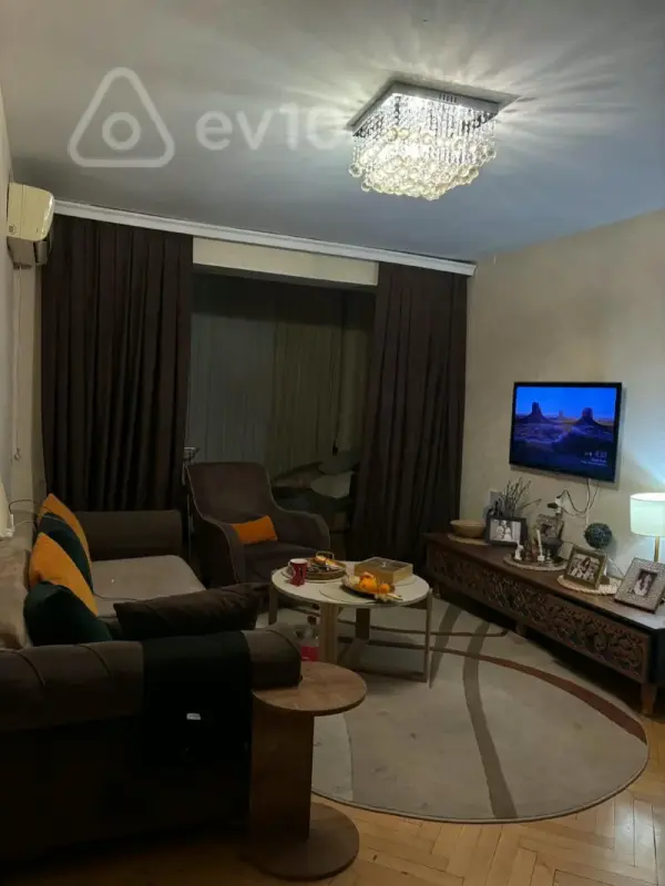 Satılır 2 otaqlı köhnə tikili 55 m²