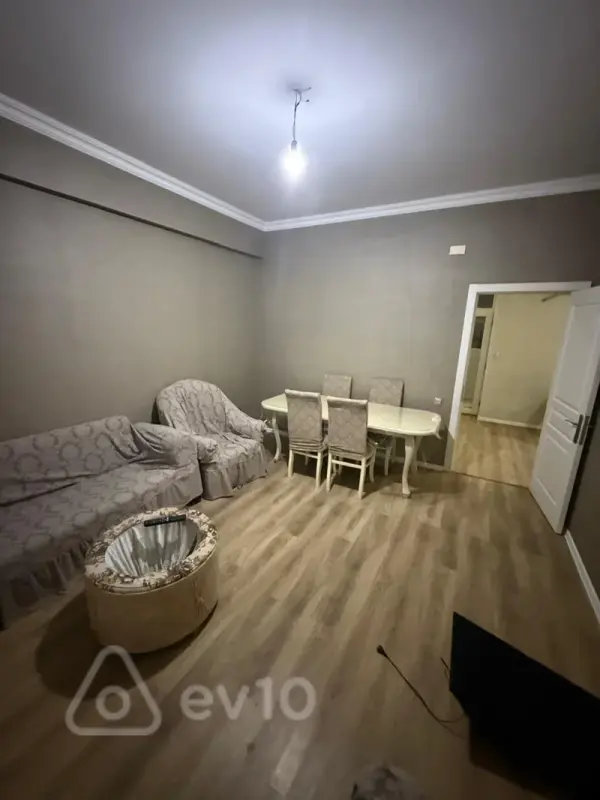 Kirayə verilir 2 otaqlı yeni tikili 60 m²