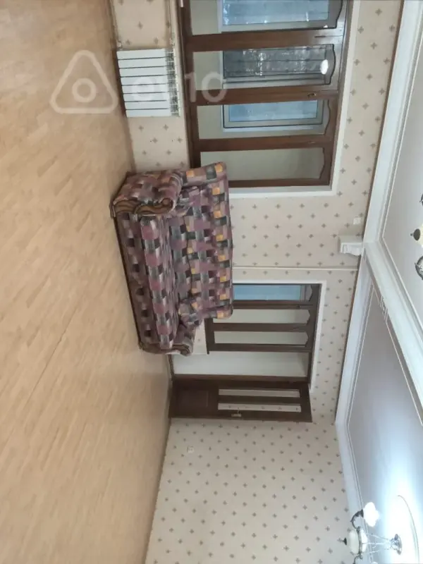Kirayə verilir 5 otaqlı köhnə tikili 120 m²