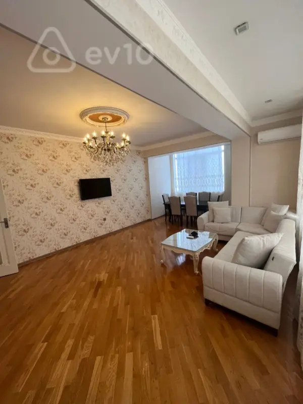 Kirayə verilir 3 otaqlı yeni tikili 110 m²