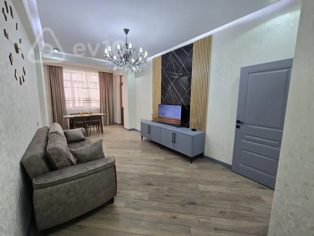 Kirayə verilir 3 otaqlı yeni tikili 105 m²