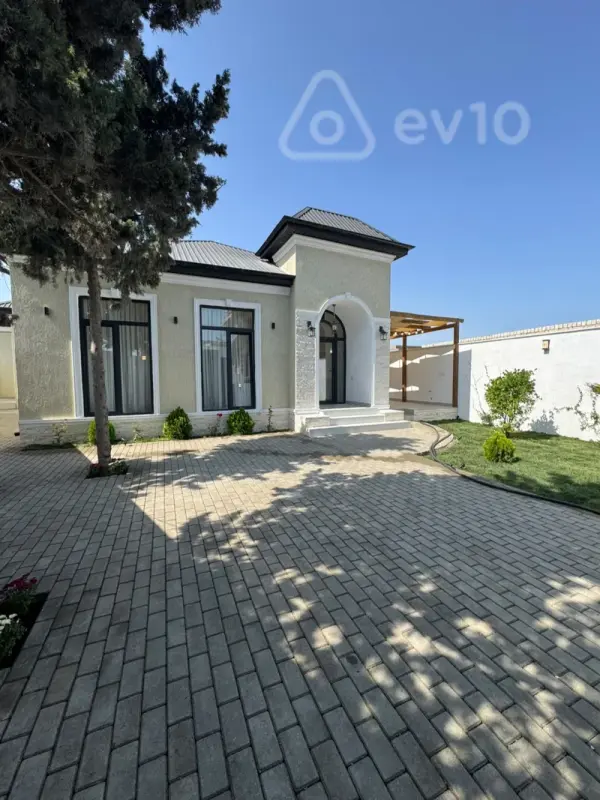 Satılır 4 otaqlı həyət evi 140 m²