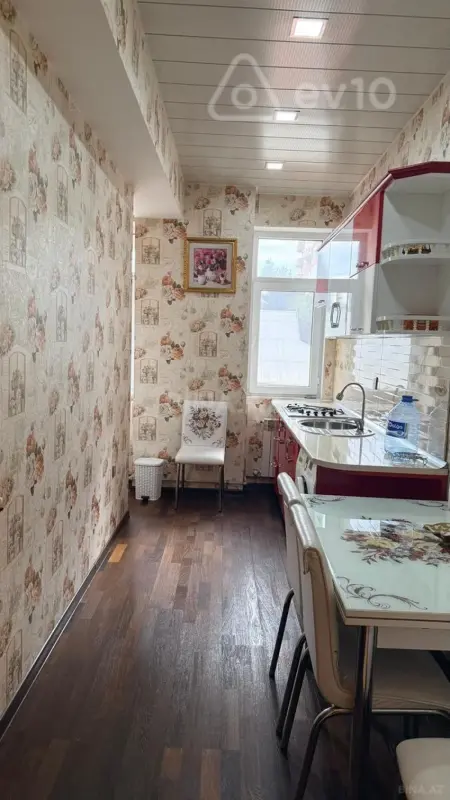 Kirayə verilir 2 otaqlı yeni tikili 74 m²