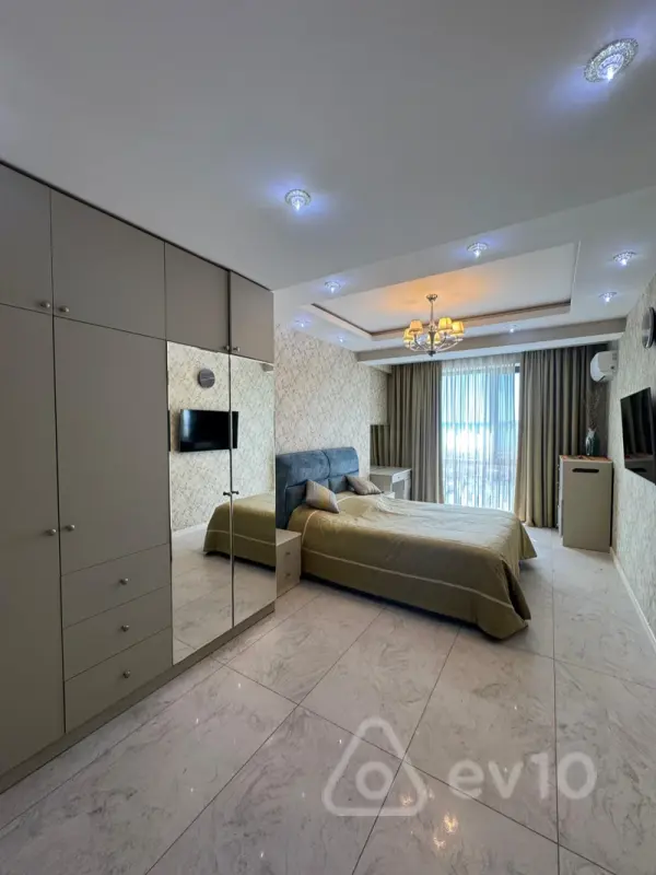 Kirayə verilir 3 otaqlı yeni tikili 95 m²