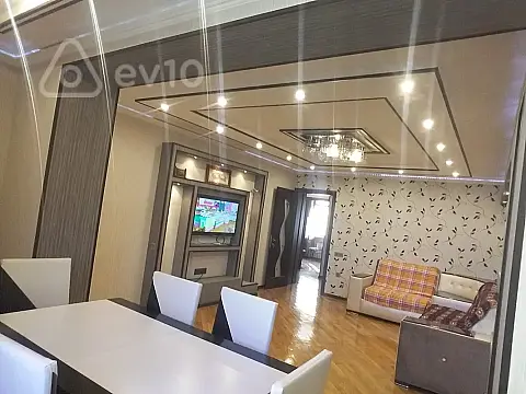 Kirayə verilir 3 otaqlı köhnə tikili 80 m² — Bakı, Nərimanov 3 otaq 80.00 m²