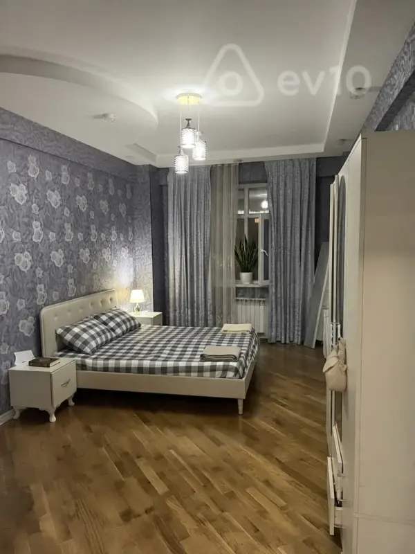 Kirayə verilir 3 otaqlı yeni tikili 100 m²
