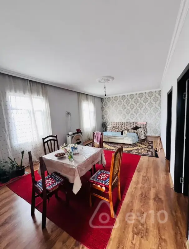 Satılır 3 otaqlı həyət evi 100 m²