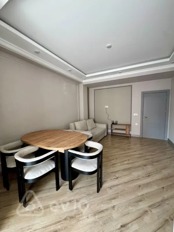 Kirayə verilir 2 otaqlı yeni tikili 68 m²