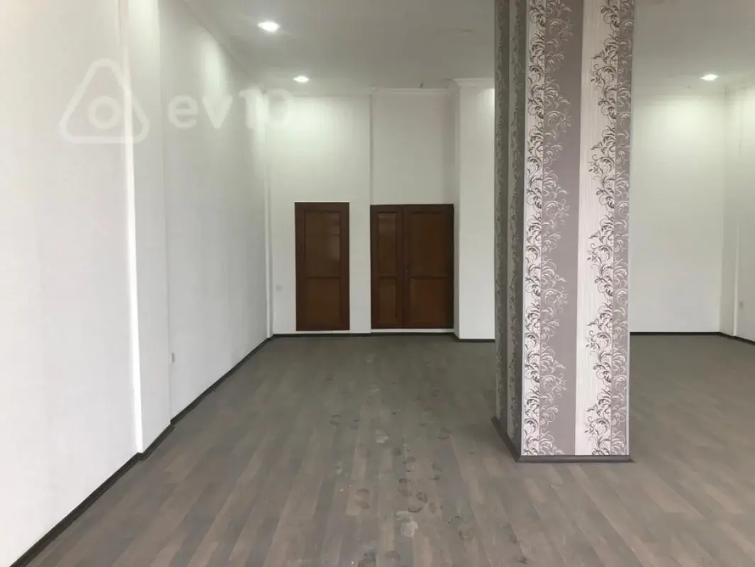 Satılır mənzil 100 m²