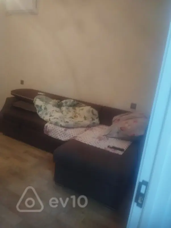 Kirayə verilir 2 otaqlı köhnə tikili 36 m²