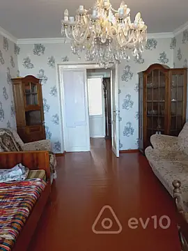 Kirayə verilir 3 otaqlı köhnə tikili 85 m² — Bakı, Nizami 3 otaq 85.00 m²