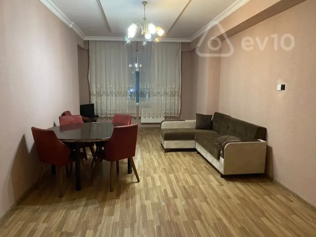 Kirayə verilir 4 otaqlı yeni tikili 120 m²