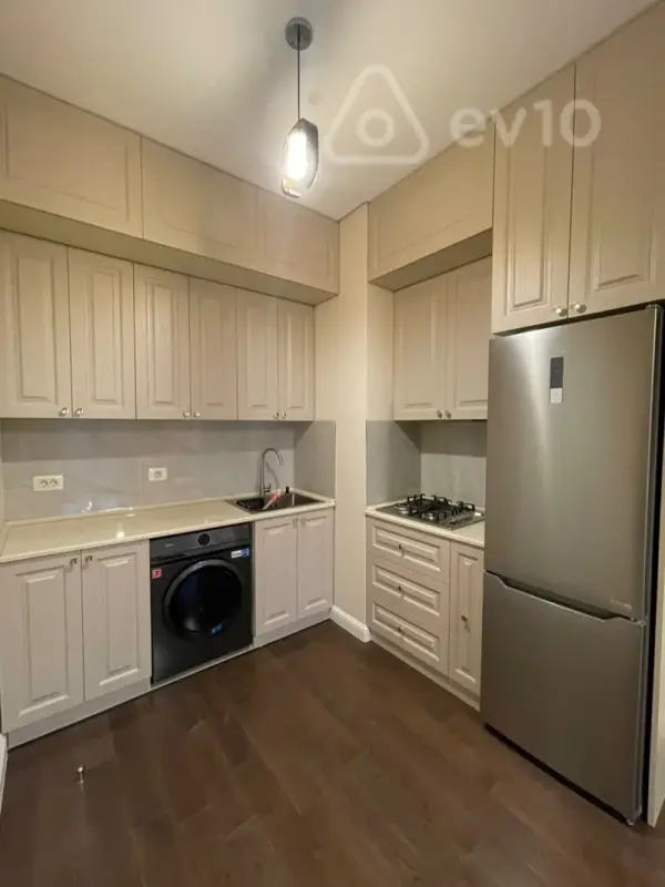 Kirayə verilir 2 otaqlı yeni tikili 50 m²