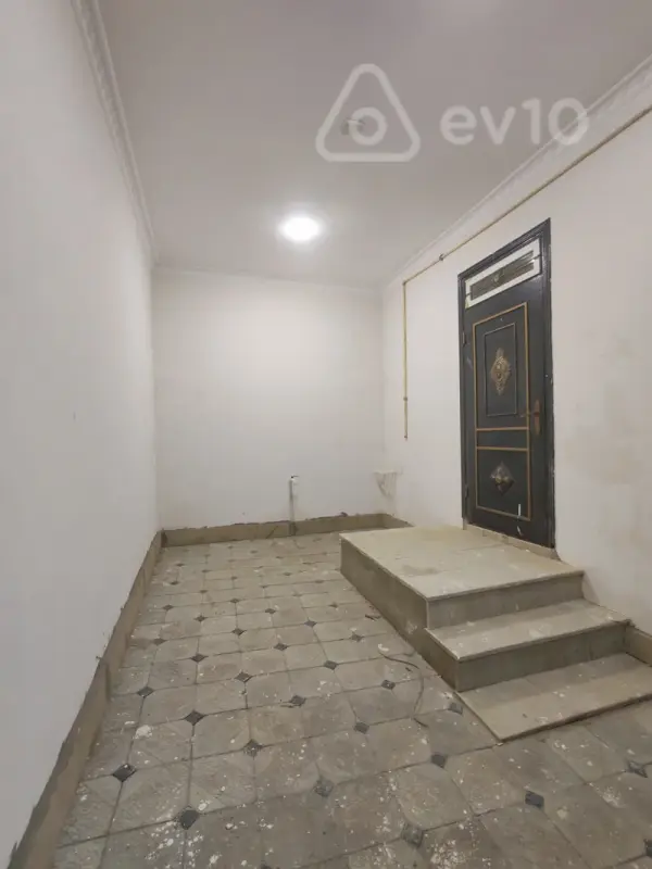 Satılır 4 otaqlı həyət evi 140 m²
