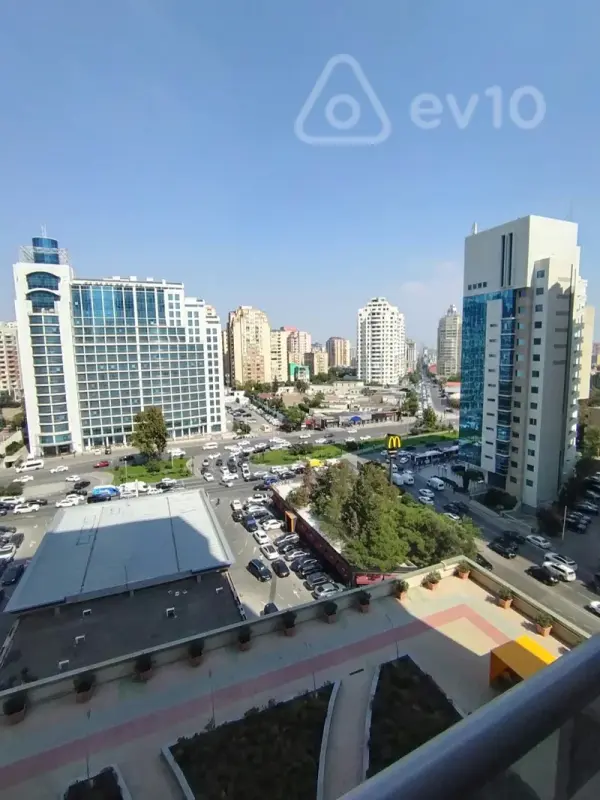 Satılır 3 otaqlı yeni tikili 173 m²