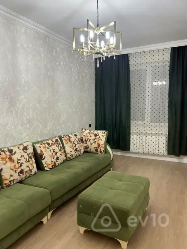 Kirayə verilir 2 otaqlı yeni tikili 78 m²