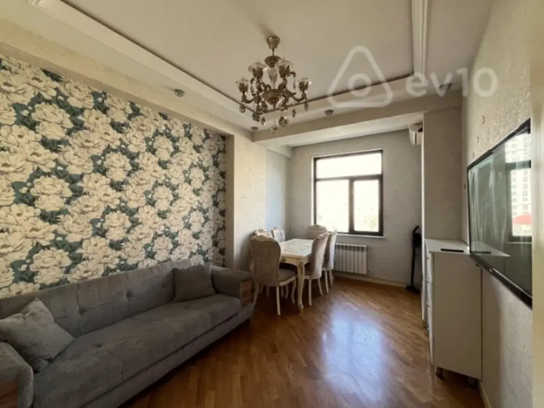 Kirayə verilir 2 otaqlı yeni tikili 70 m²