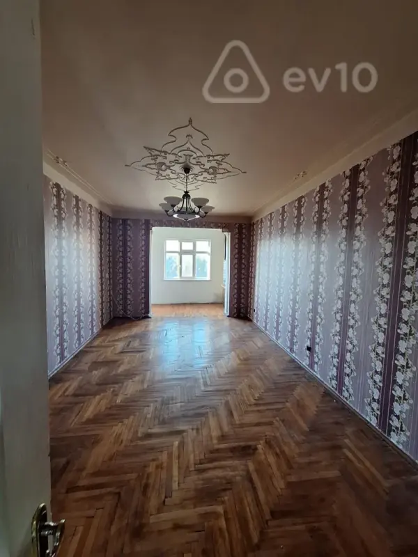 Kirayə verilir 3 otaqlı köhnə tikili 96 m²