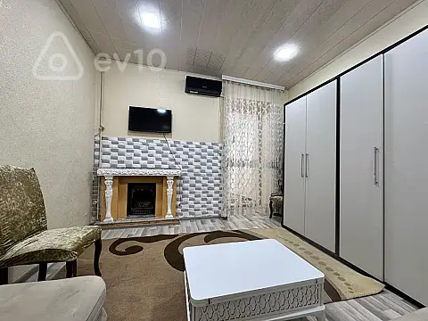 Kirayə verilir 1 otaqlı həyət evi 40 m² — Bakı, Səbail 1 otaq 40.00 m²