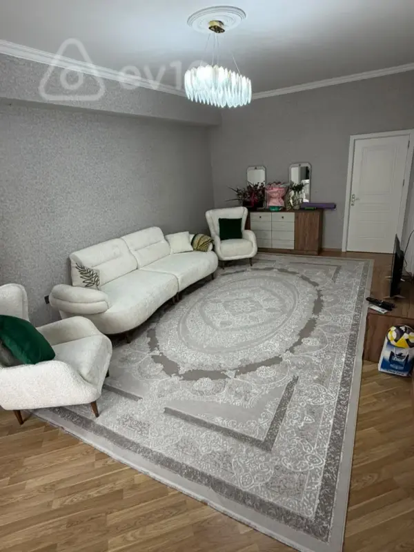 Satılır 3 otaqlı yeni tikili 129.4 m²
