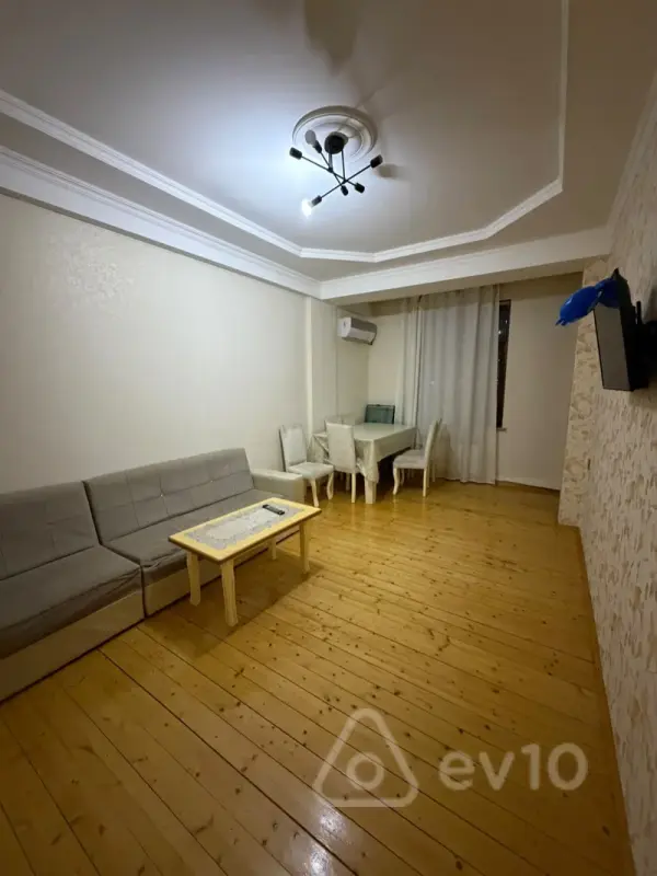 Kirayə verilir 2 otaqlı yeni tikili 75 m²
