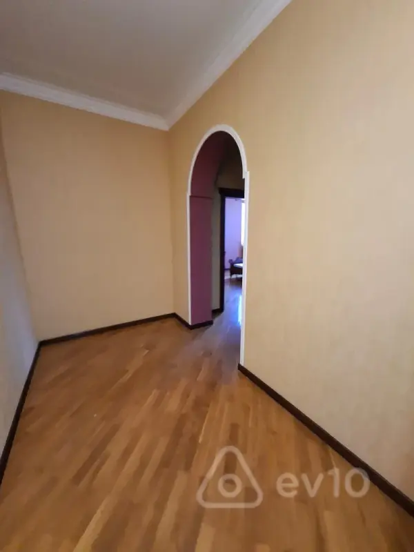 Kirayə verilir 4 otaqlı yeni tikili 110 m²