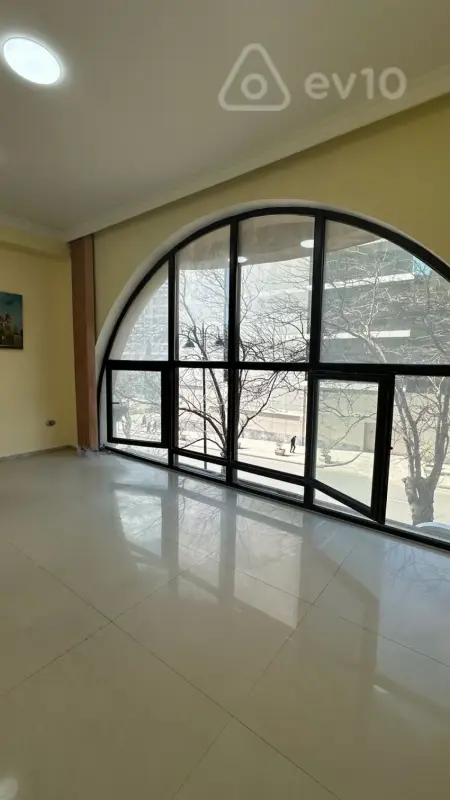 Kirayə verilir 2 otaqlı ofis 40 m²