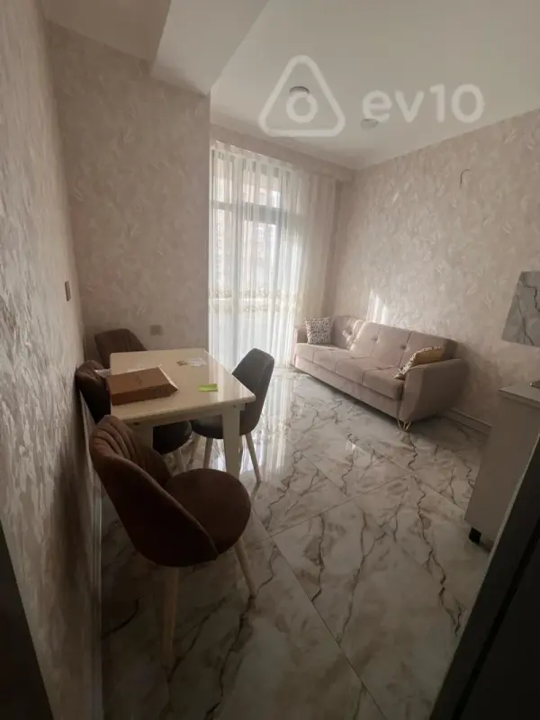 Kirayə verilir 2 otaqlı yeni tikili 55 m²