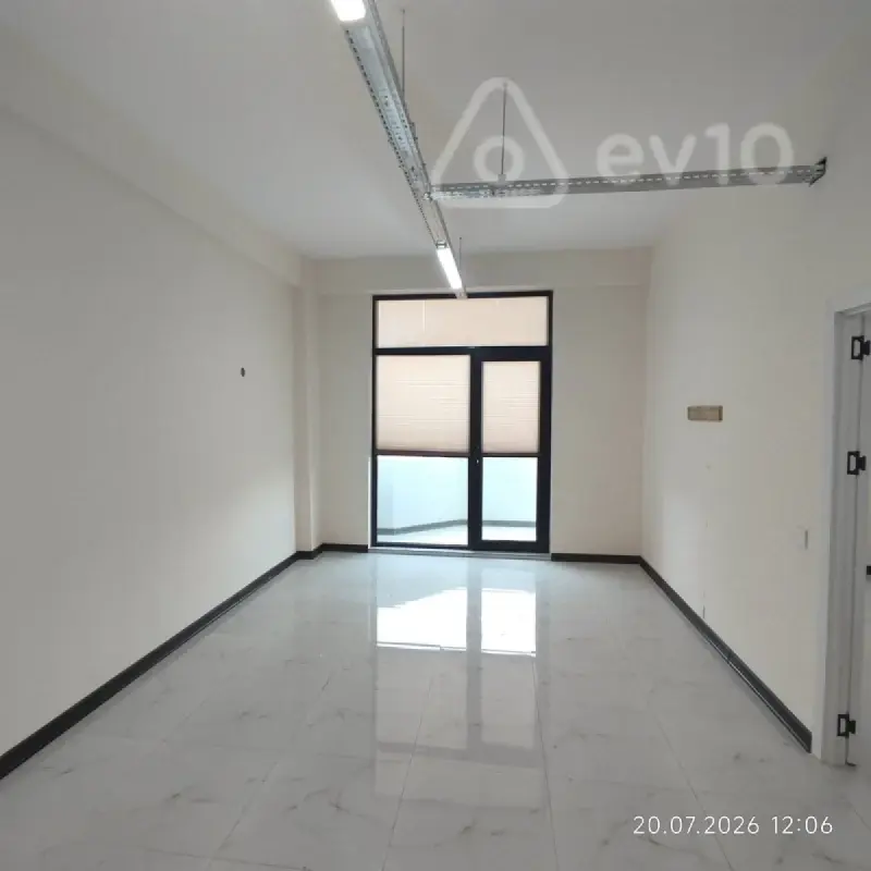 Kirayə verilir 3 otaqlı ofis 51 m²