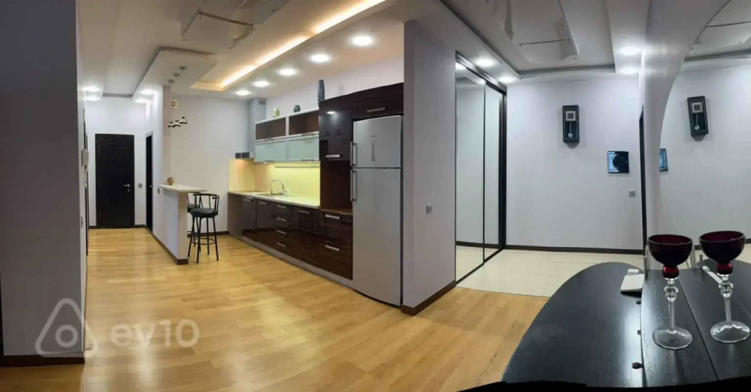 Satılır 3 otaqlı yeni tikili 98 m²