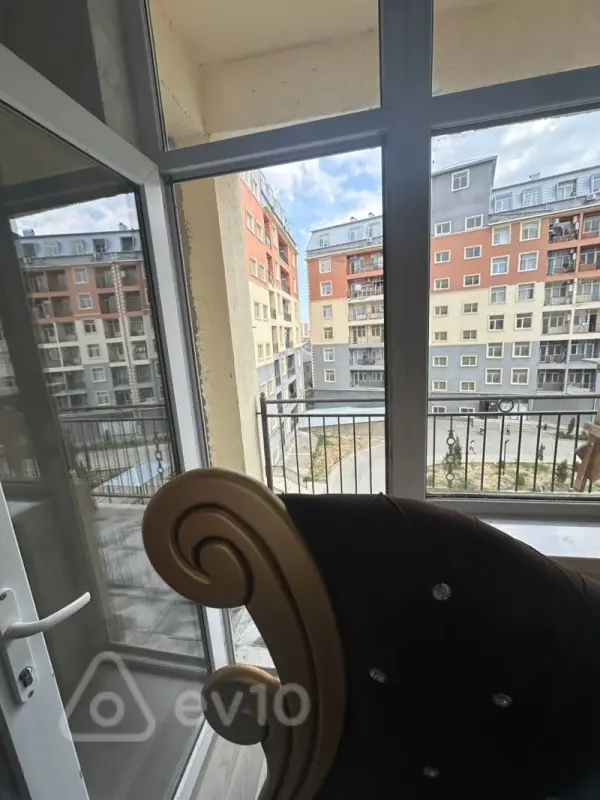 Kirayə verilir 3 otaqlı yeni tikili 100 m²