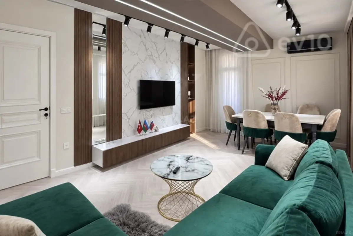 Kirayə verilir 3 otaqlı yeni tikili 130 m²