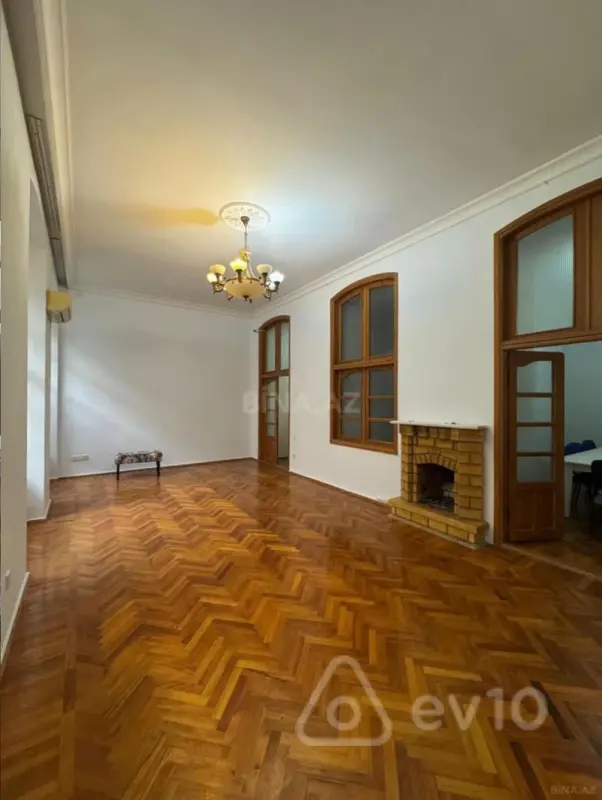 Kirayə verilir mənzil 110 m²