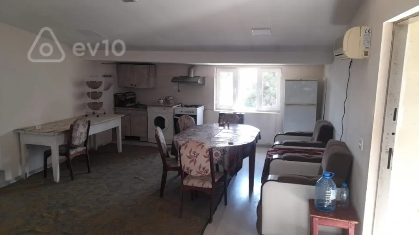 Kirayə verilir 3 otaqlı yeni tikili 120 m²
