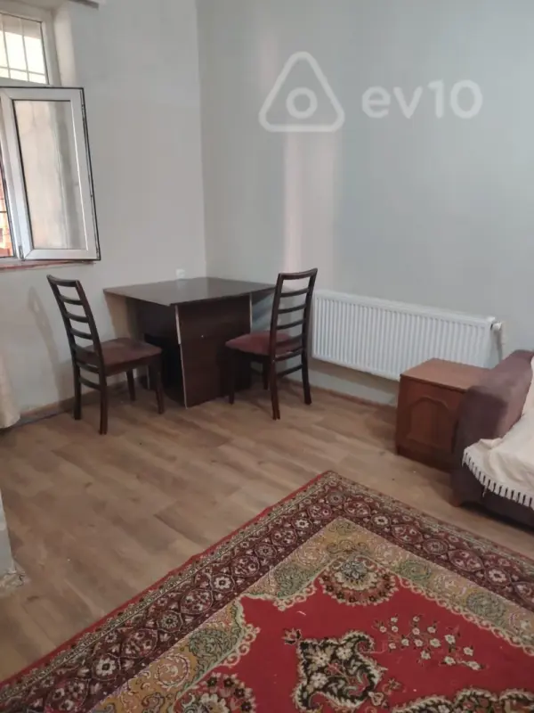 Kirayə verilir 1 otaqlı həyət evi 30 m²