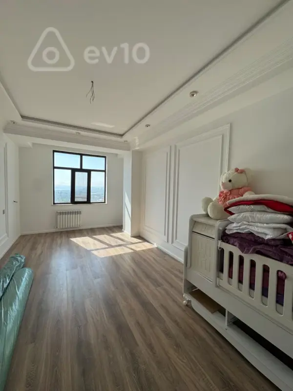 Kirayə verilir 1 otaqlı yeni tikili 180 m²
