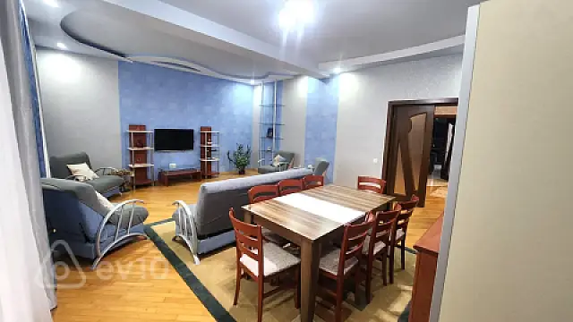 Kirayə verilir 5 otaqlı yeni tikili 220 m² — Bakı, Nərimanov 5 otaq 220.00 m²