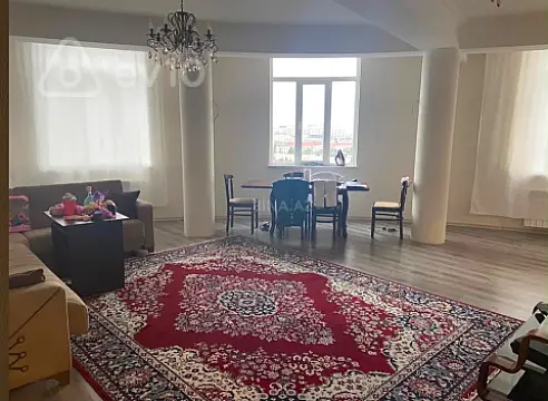 Kirayə verilir 4 otaqlı yeni tikili 140 m² — Xırdalan 4 otaq 140.00 m²