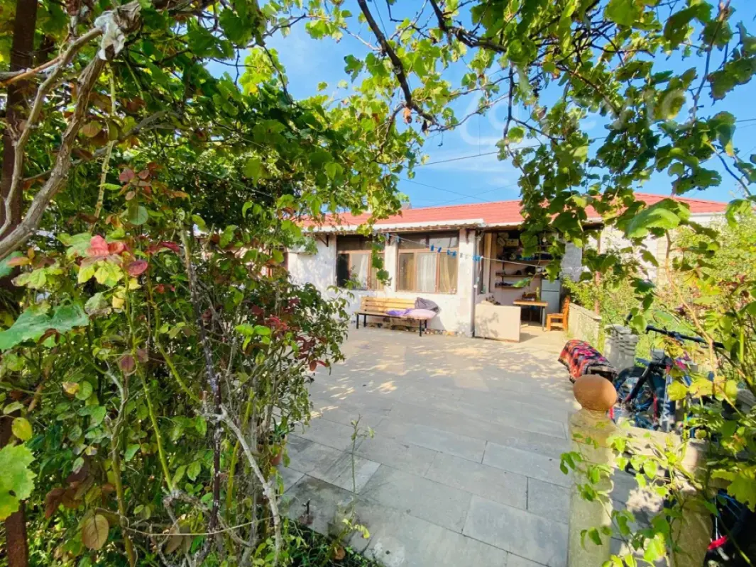 Satılır 2 otaqlı həyət evi 60 m²
