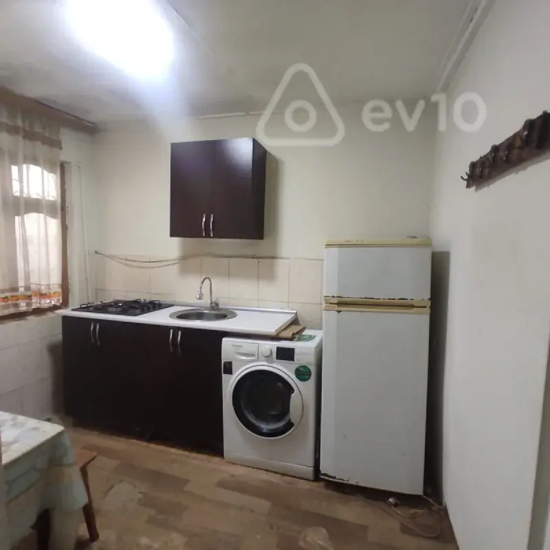 Kirayə verilir 2 otaqlı həyət evi 35 m²