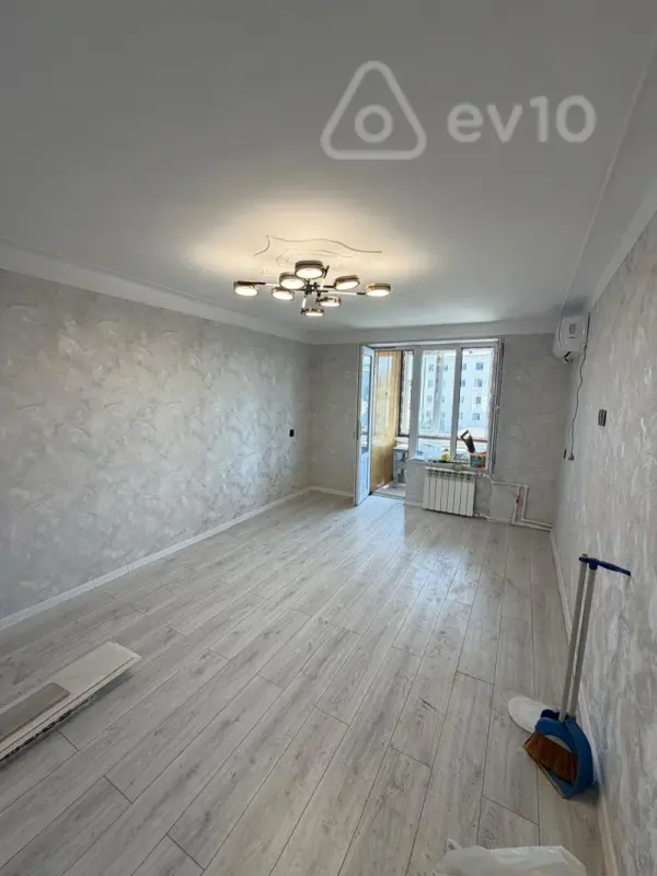 Satılır 3 otaqlı köhnə tikili 75 m²