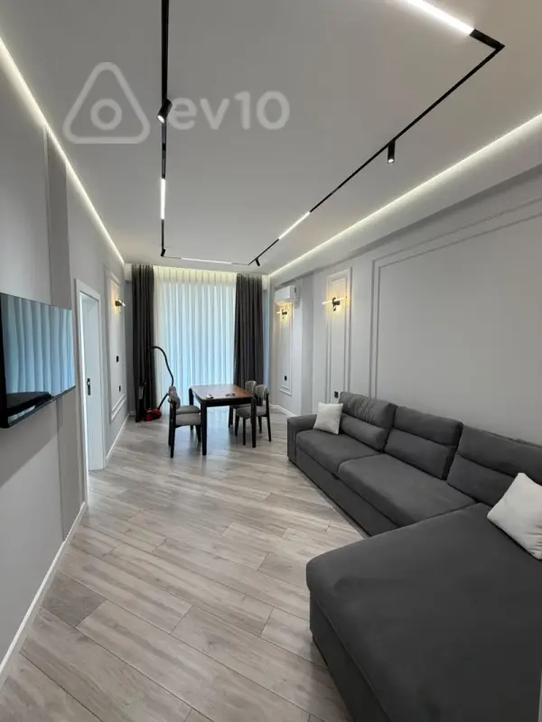 Kirayə verilir 3 otaqlı yeni tikili 85 m²
