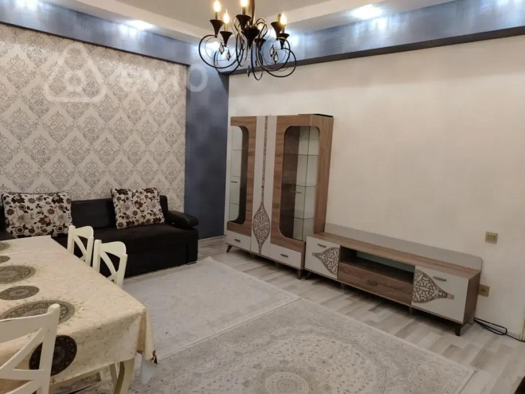 Kirayə verilir 2 otaqlı yeni tikili 70 m²